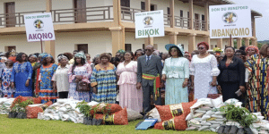 Soeurs de la Croix - Fête de Pâques au Cameroun